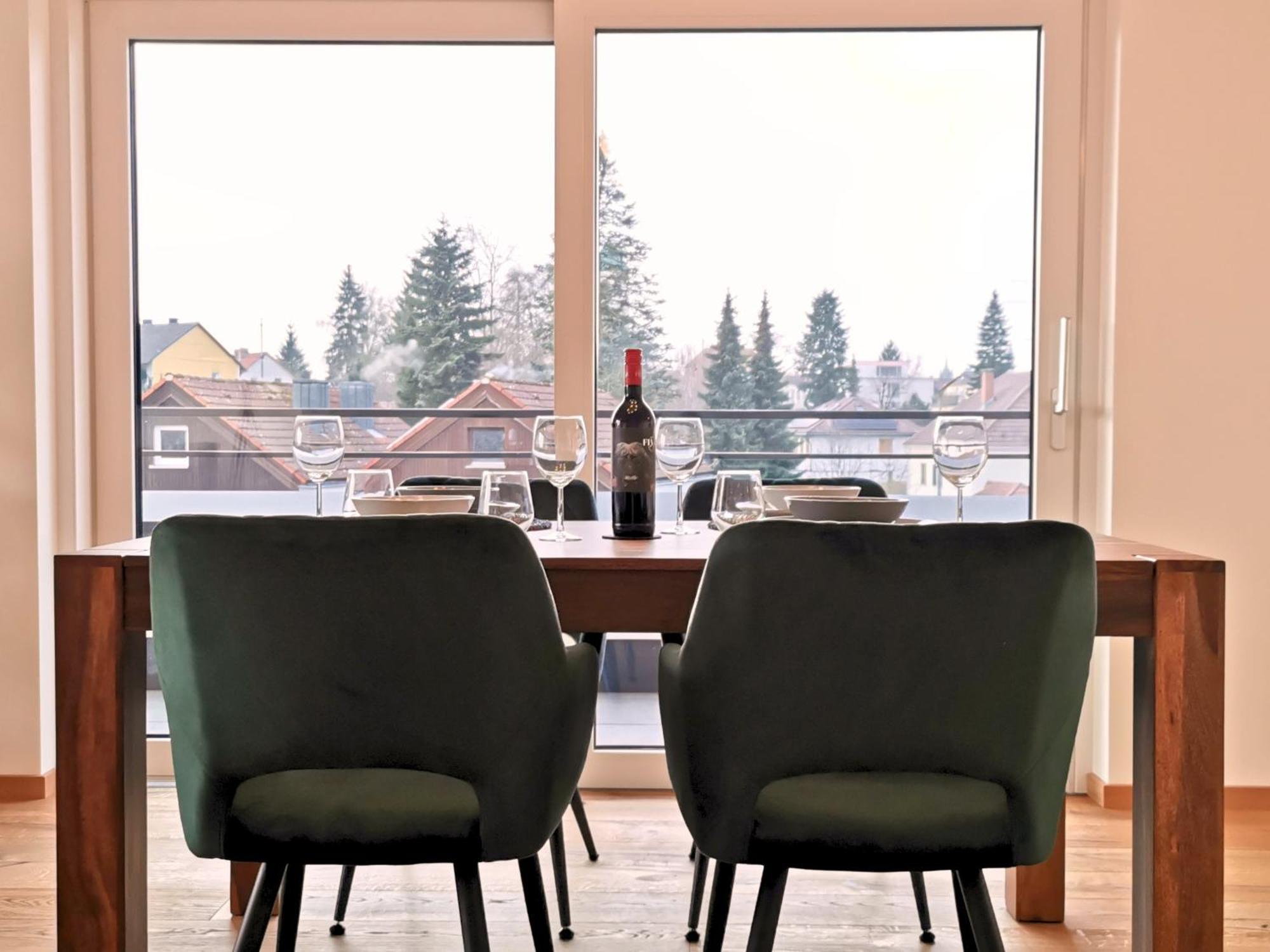 Апартаменты Fynbos Penthouse Deluxe, Balkon, Parkplatz Штраубинг Экстерьер фото